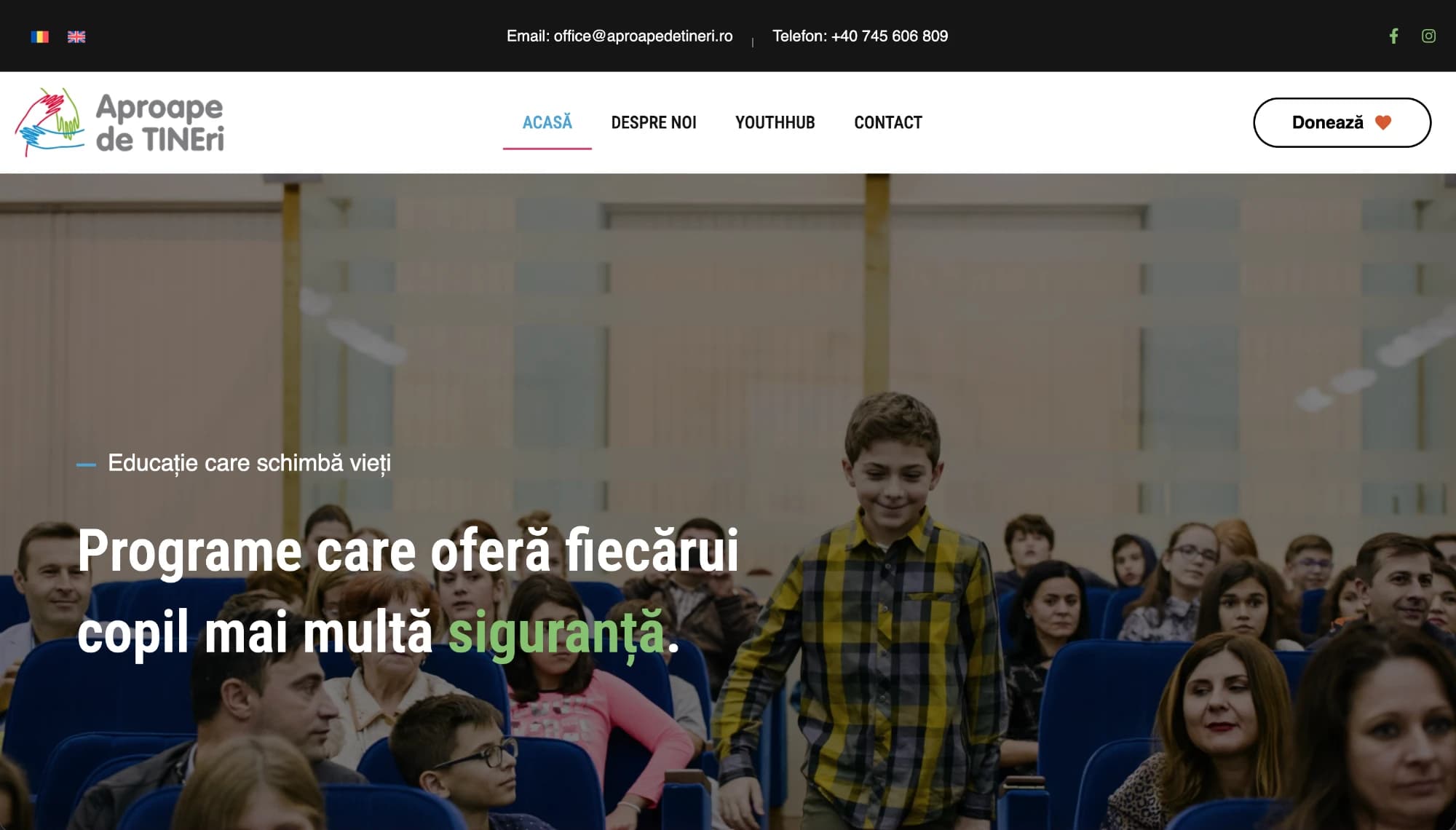 Aproape de Tineri — Site Prezentare